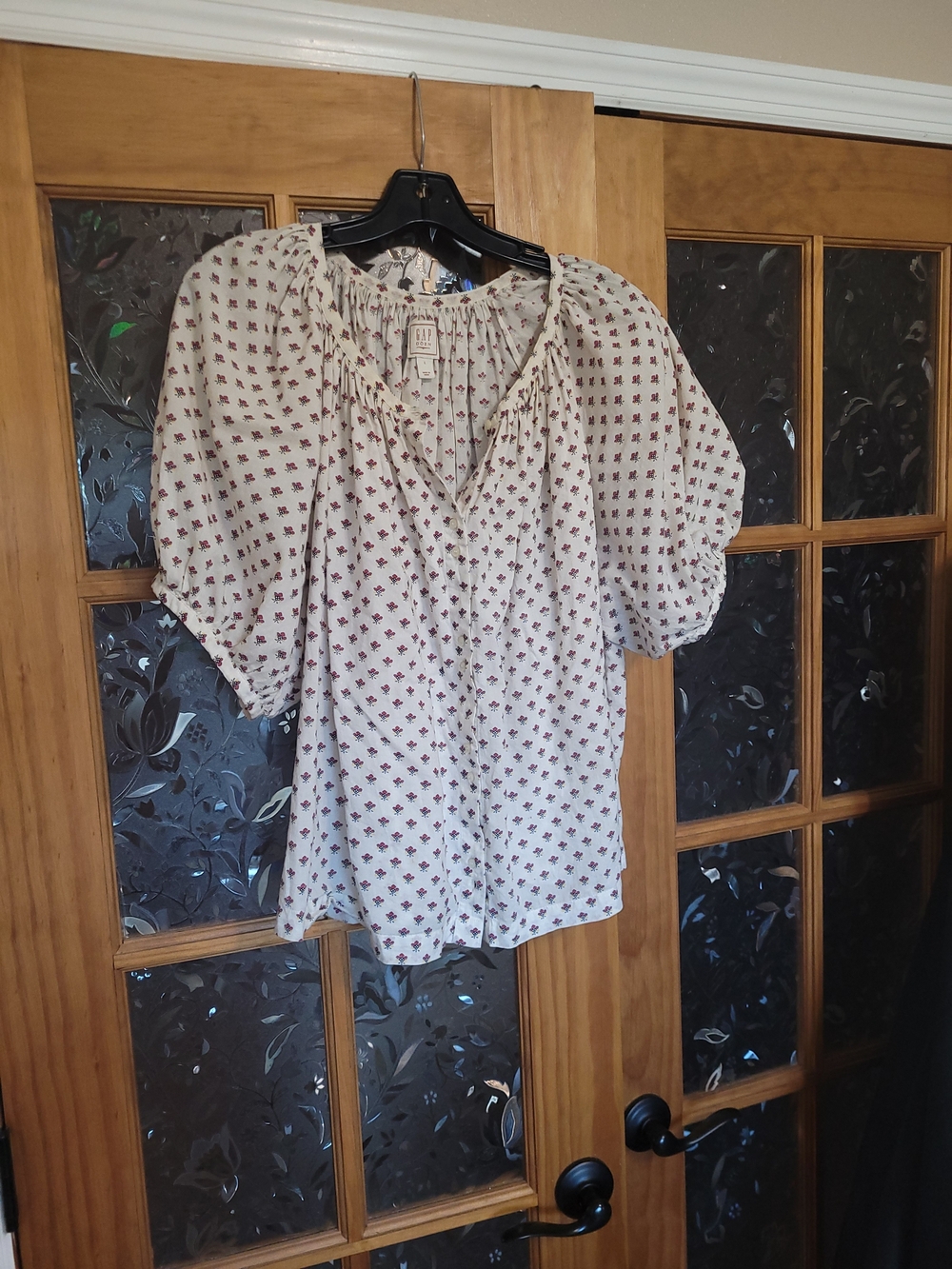 Women's Cream Puff-Sleeve Peasant Blouse with Red Floral Print